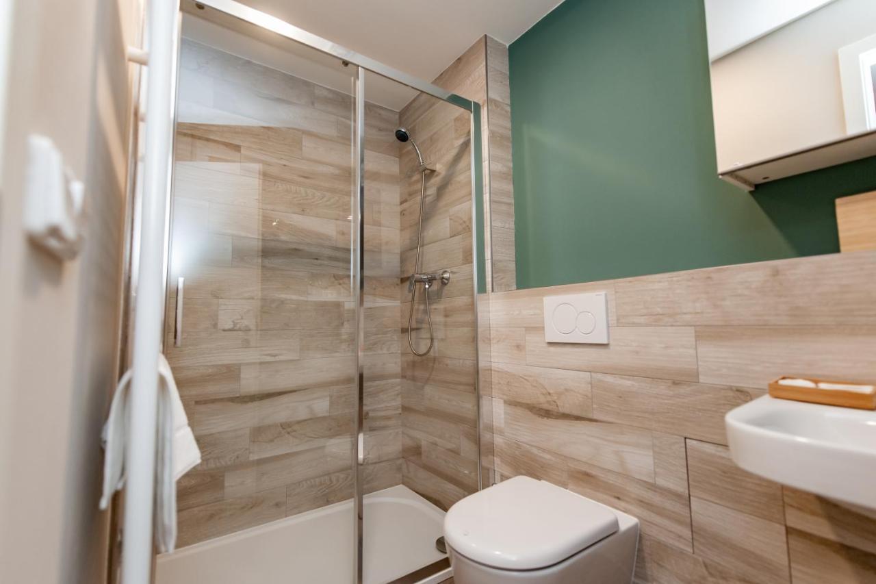 Apartments 4U: Kampus Upstairs Hradec Králové Eksteriør billede