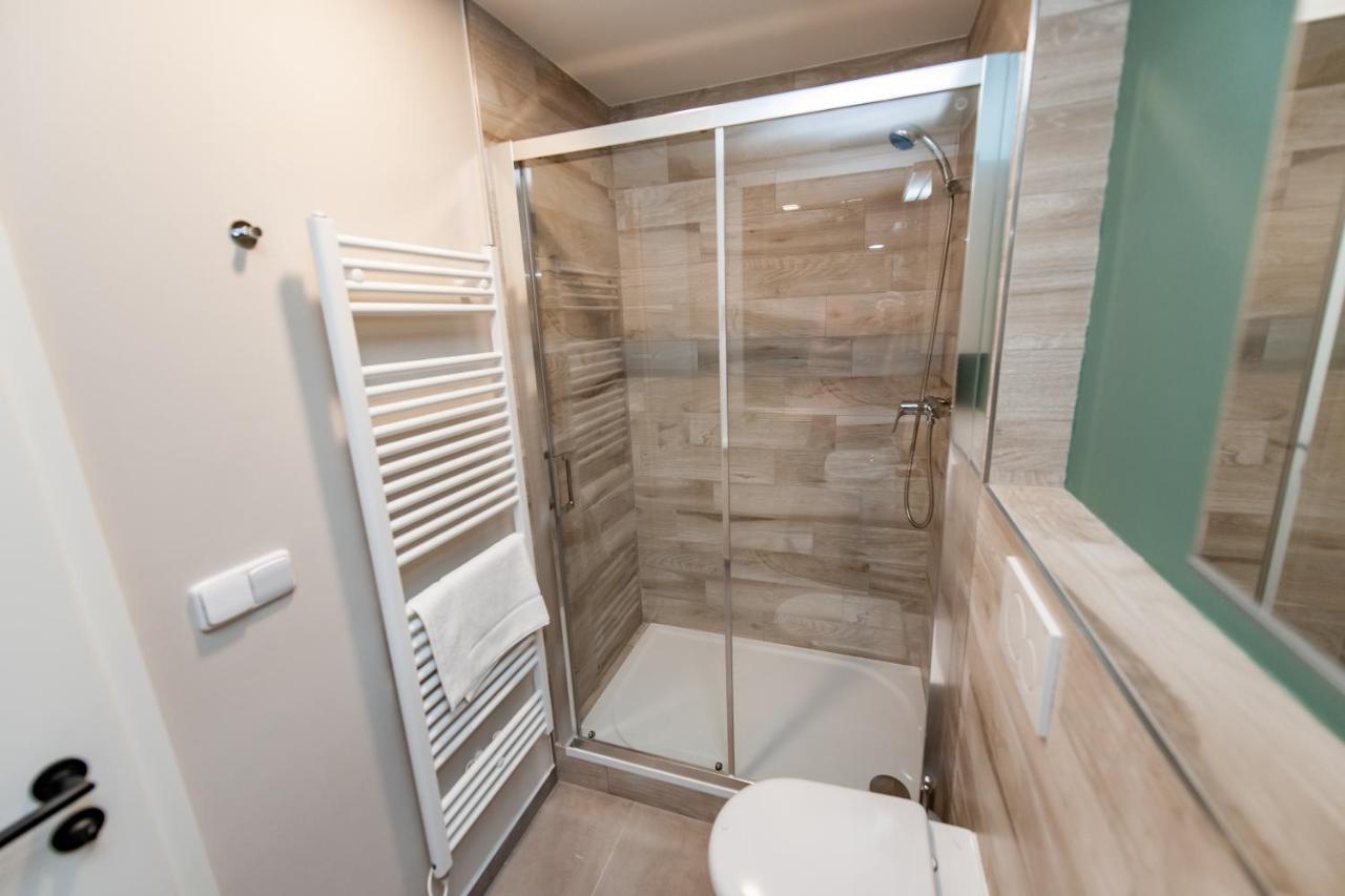 Apartments 4U: Kampus Upstairs Hradec Králové Eksteriør billede