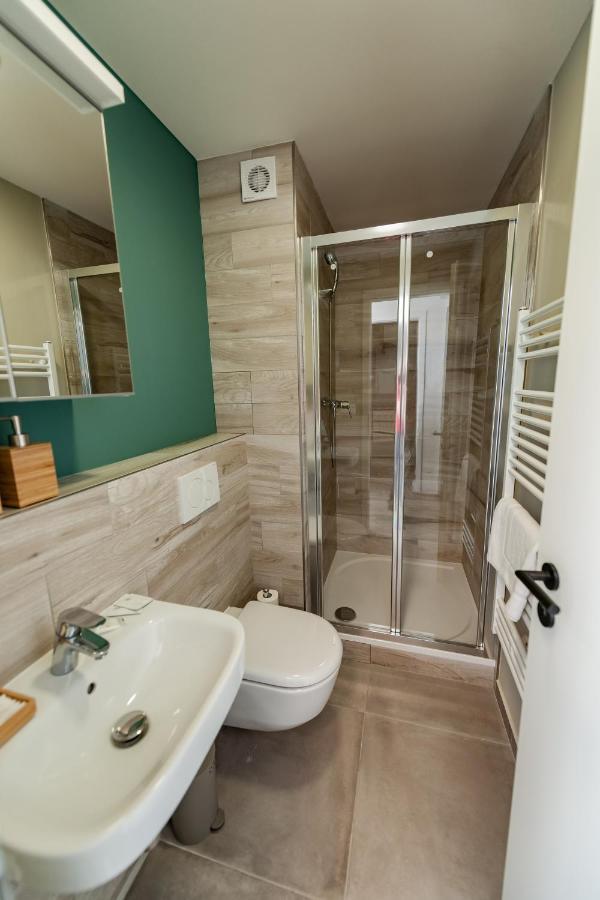 Apartments 4U: Kampus Upstairs Hradec Králové Eksteriør billede